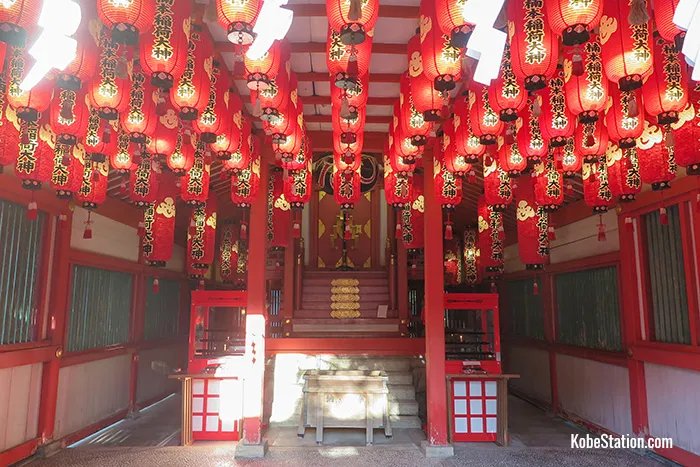 ⛩️ 미나토가와 신사 이미지 7